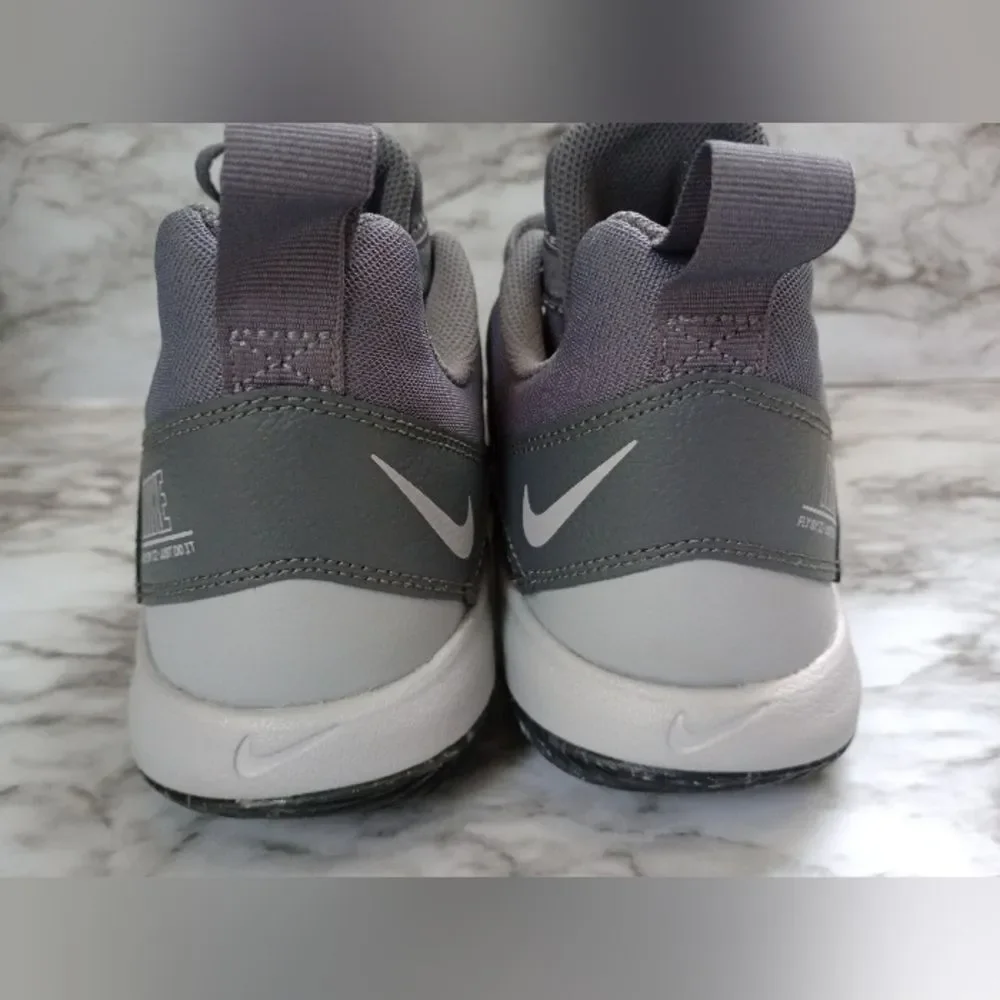 Nike Fly By II Grey/Light Grey Size 10